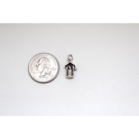 Sterling Silver Oxidized Wishing Well Charm - Picture 4 of 4